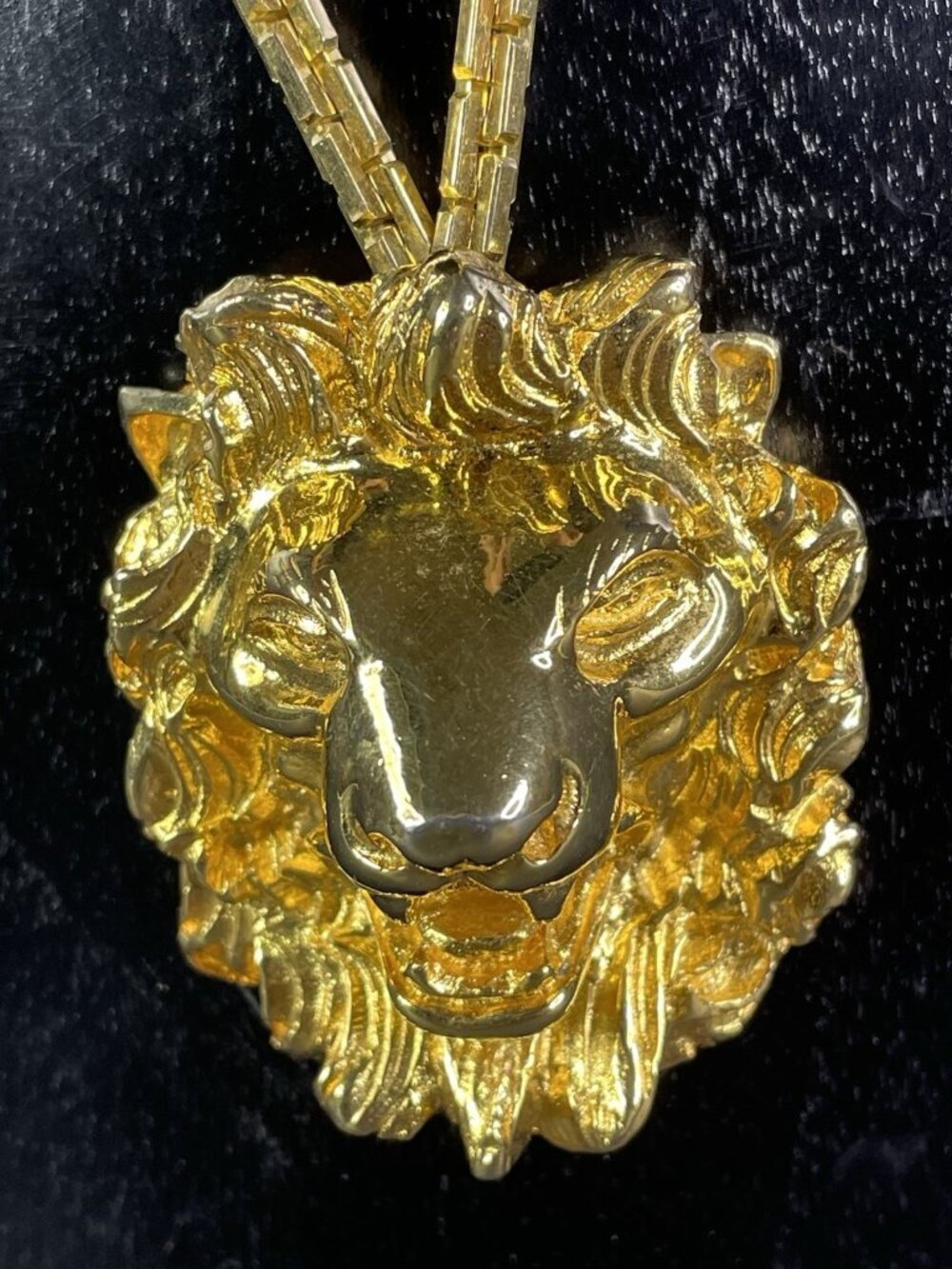 Vtg Judith Leiber Lion Head Pendant Brooch Necklace 18K GP L 14" Thick Chain 3D